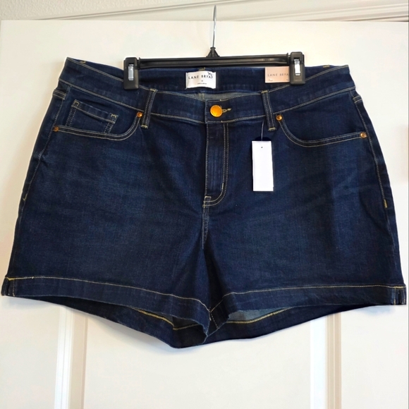 Lane Bryant Signature Fit Denim Midi Short size 18 - Picture 1 of 5